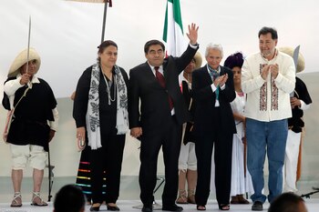 El gobernador Luis Miguel Barbosa Huerta compartió su primer mensaje como Gobernador del Estado con pueblos indígenas (Foto: Cuartoscuro)