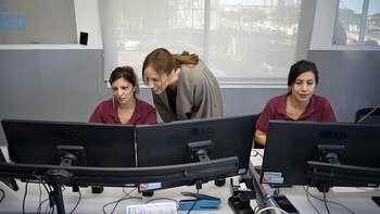 Gobernadora Maria Eugenia Vidal: juega