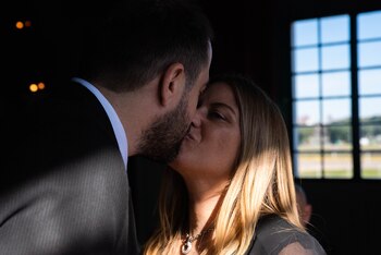 Beso que selló la ceremonia