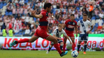 Alanís marcó de penal el