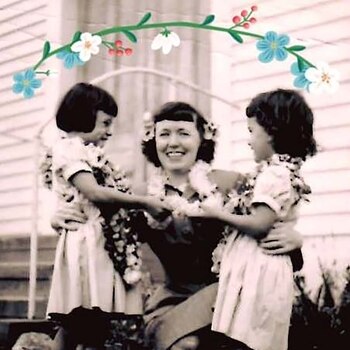 Las dos medio hermanitas adoptadas