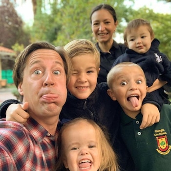 La familia completa en el