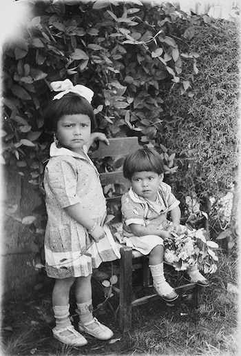 Elena y Carmen, nietas de Zapata )Foto: AHUNAM)