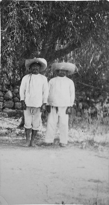 Campesinos zapatistas (Foto: AHUNAM)