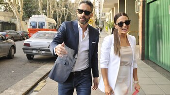 El Pollo Álvarez y Estefanía