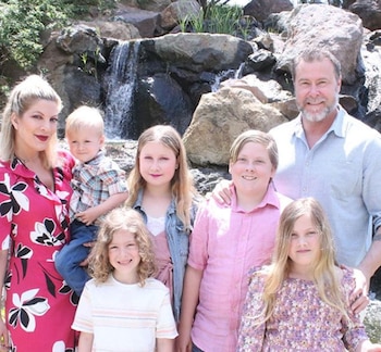 Tori, Dean y sus hijos