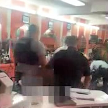 La víctima fue trasladada al hospital más cercano, donde murió horas después por la gravedad de sus heridas. Su ex marido también fue atendido en el hospital por un corte en el brazo. Iris Rodríguez había contado a sus amigas que tenía miedo de su ex pareja y que no quería que él supiera dónde vivía (Foto: Video Daily News)