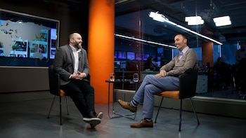 Summers en el estudio de Infobae (Crédito: Santiago Saferstein)