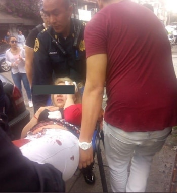 La mujer fue apuñalada en