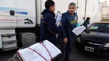 Las urnas son distribuidas por