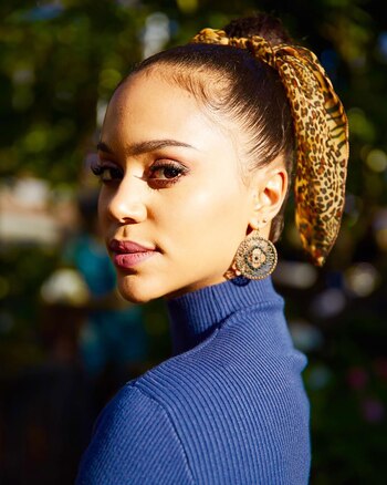 Chanelle de Lau, la representante