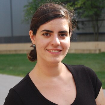 Su trabajo se enfoca en