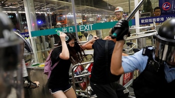 La policía reprimió a los