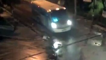 El momento en que atropelló