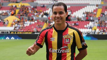 La Universidad de Guadalajara es el tercer equipo tapatío del delantero en su larga carrera (Foto: Universidad de Guadalajara)