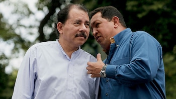 Daniel Ortaga y Hugo Chávez