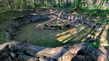 Monumento alrededor de la hoguera