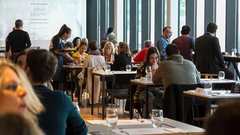 Hay tres turnos: merienda a