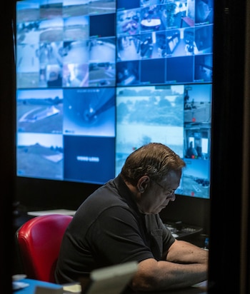 Larry Hall es el fundador