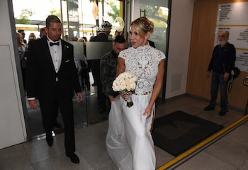 Los novios asistieron al registro civil de Belgrano, sobre Avenida Cabildo al 3000