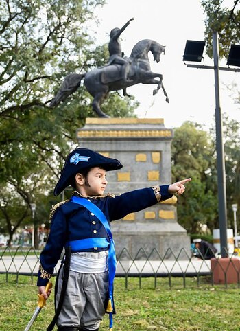 “¡Seamos libres que lo demás