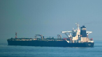 El petrolero de grandes dimensiones