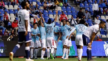 Pachuca de Martín Palermo goleó en Puebla (Foto: Efe)