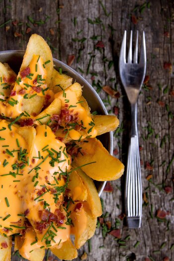 Con queso cheddar, ciboulette y