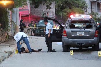 Un delincuente fue abatido tras