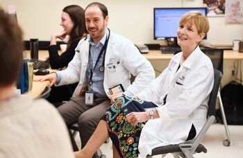 Para su columna, Sanders se