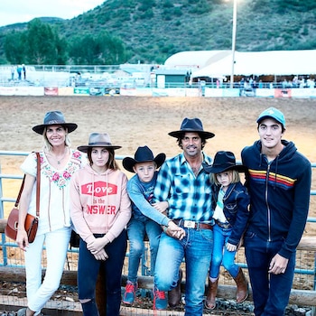 Delfina, Nacho y sus hijos: