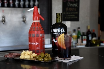 Vermú con soda y la