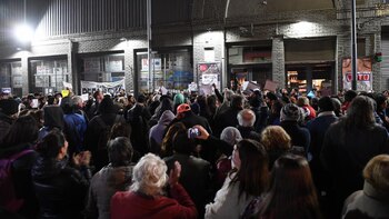 Cerca de 200 personas se