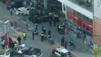 Hubo una fuerte movilización policiaca tras los hechos que dejaron un policía muerto (Foto: Captura de pantalla)