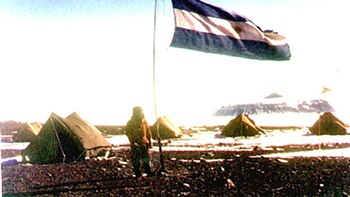 Ayudó a fundar una base