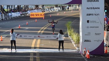 El keniata Bedan Karoki obtuvo