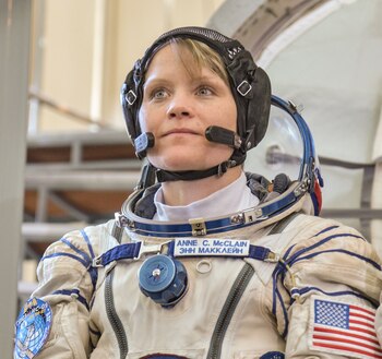 Anne McClain es una condecorada