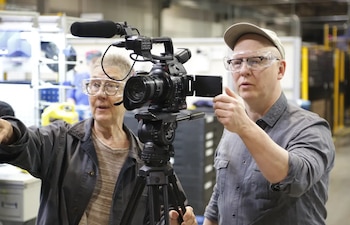 Los cineastas en la fábrica,