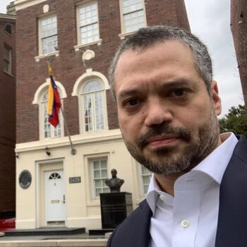 Roger Santodomingo en Washington DC