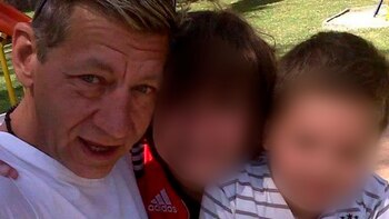 Daniel Schippert tiene 58 años