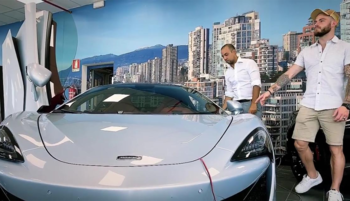 Nandez señala al McLaren que