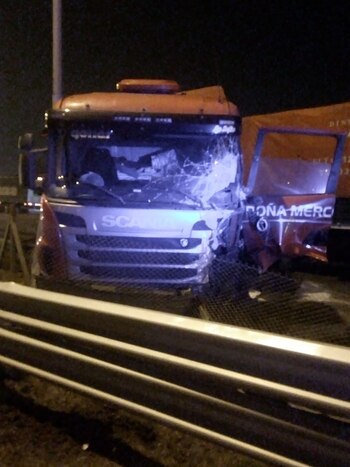 Así quedó el camión conducido por Danilo Santa María después del accidente
