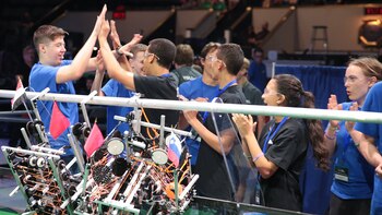 Los alumnos compiten por quedarse