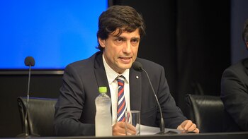 El ministro de Hacienda, Hernán