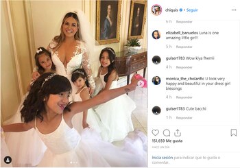 Su sobrina es risueña y