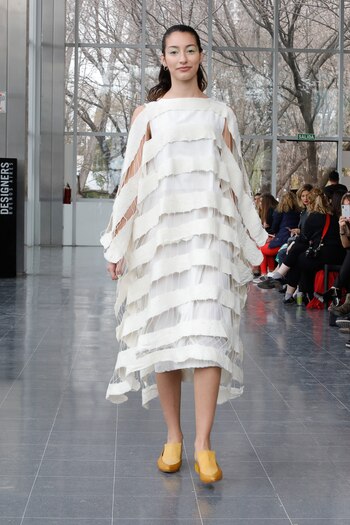 Con diseños de fibras naturales,