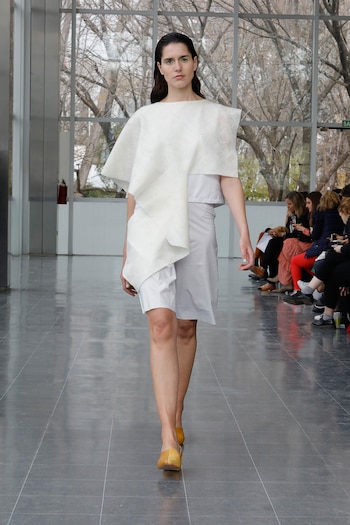 Un conjunto de dos piezas,