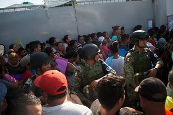 Los migrantes centroamericanos buscan huir