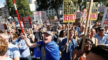 REUTERS/Peter Nicholls