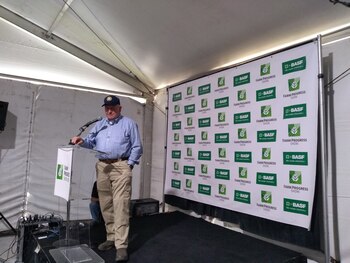 El Secretario de Agricultura de